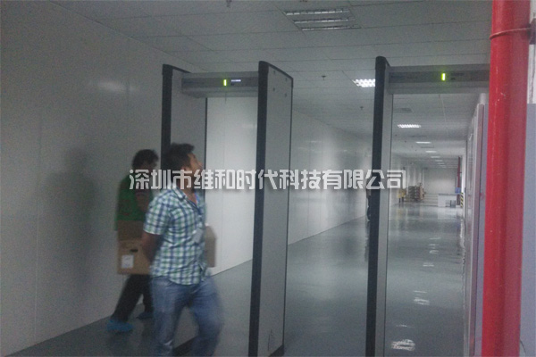 METOR6S進(jìn)口安檢門現(xiàn)場安裝效果圖