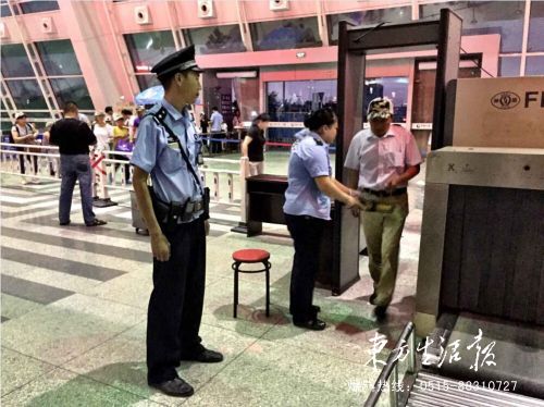 鹽城火車站安保級(jí)別提高 安檢門探測(cè)檢查不含糊